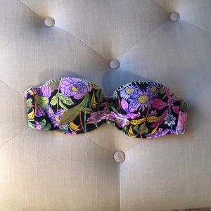 Victoria Secret strapless bush up bikini to 32C